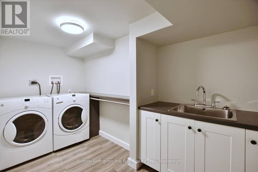 5 Brock Crescent — photo 38 of 40