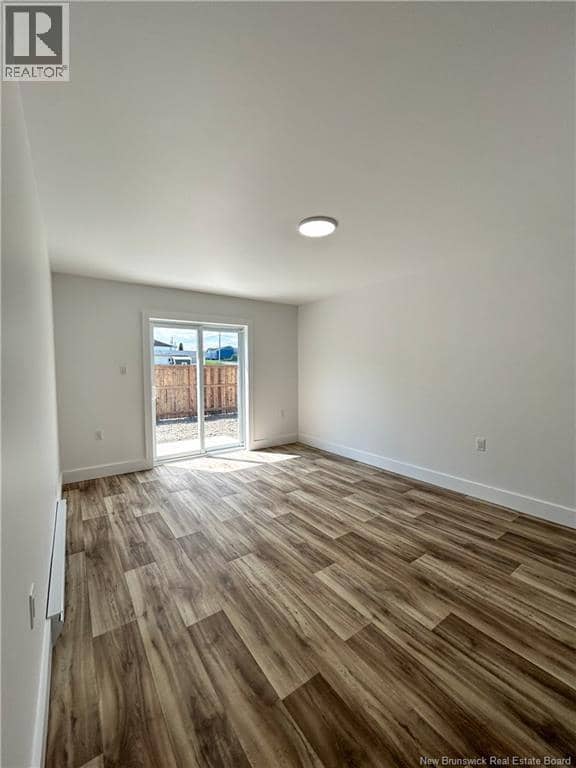 6-12 Drapeau Rue — photo 8 of 28