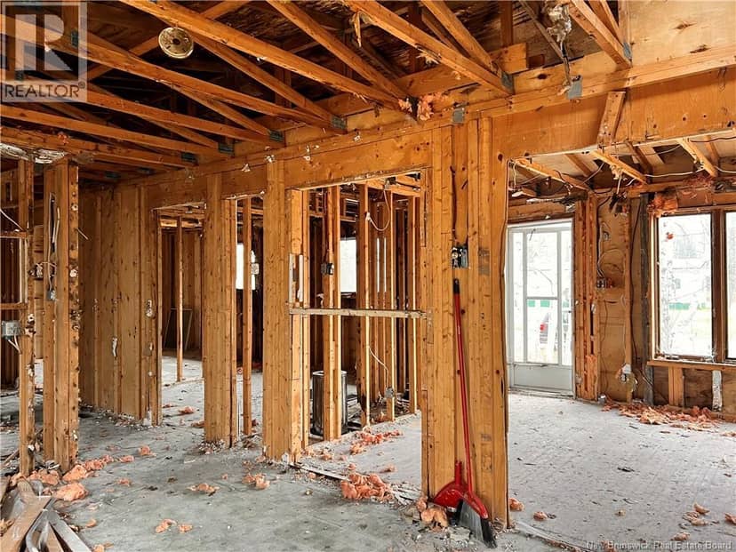 295 Gray Street — photo 10 of 12