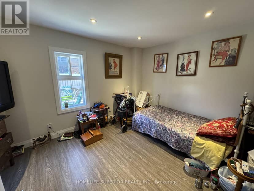 36 Madoc Street — photo 10 of 26