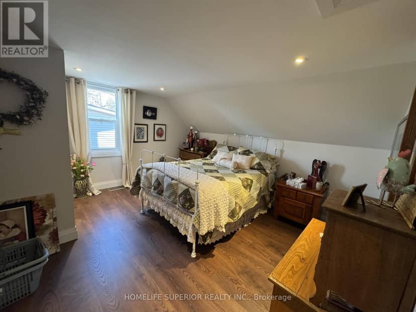 36 Madoc Street — photo 23 of 26