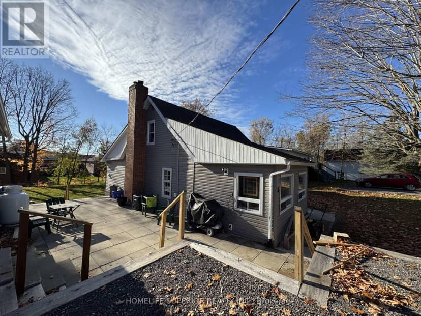 36 Madoc Street — photo 3 of 26