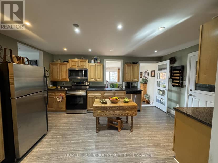 36 Madoc Street — photo 7 of 26