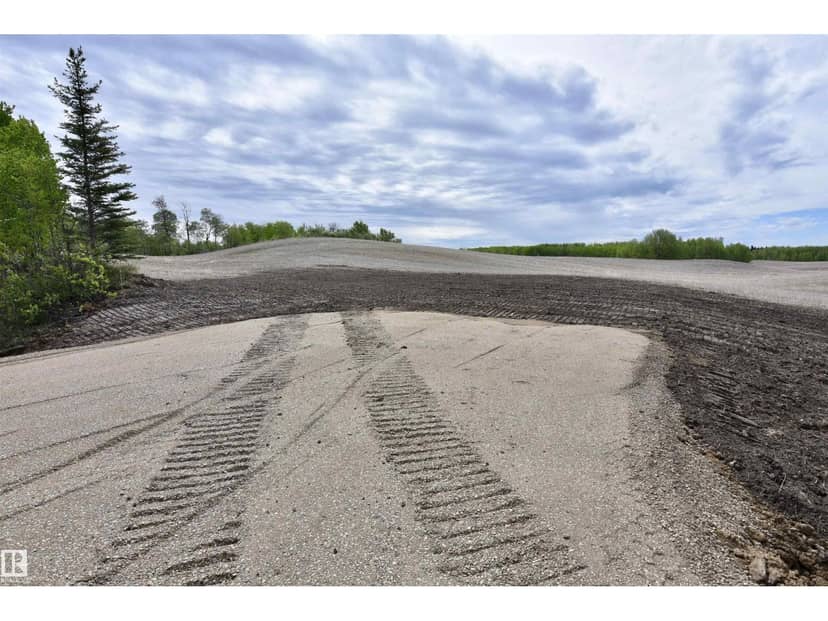 RR 84U Twp Rd 563, Rural St. Paul County