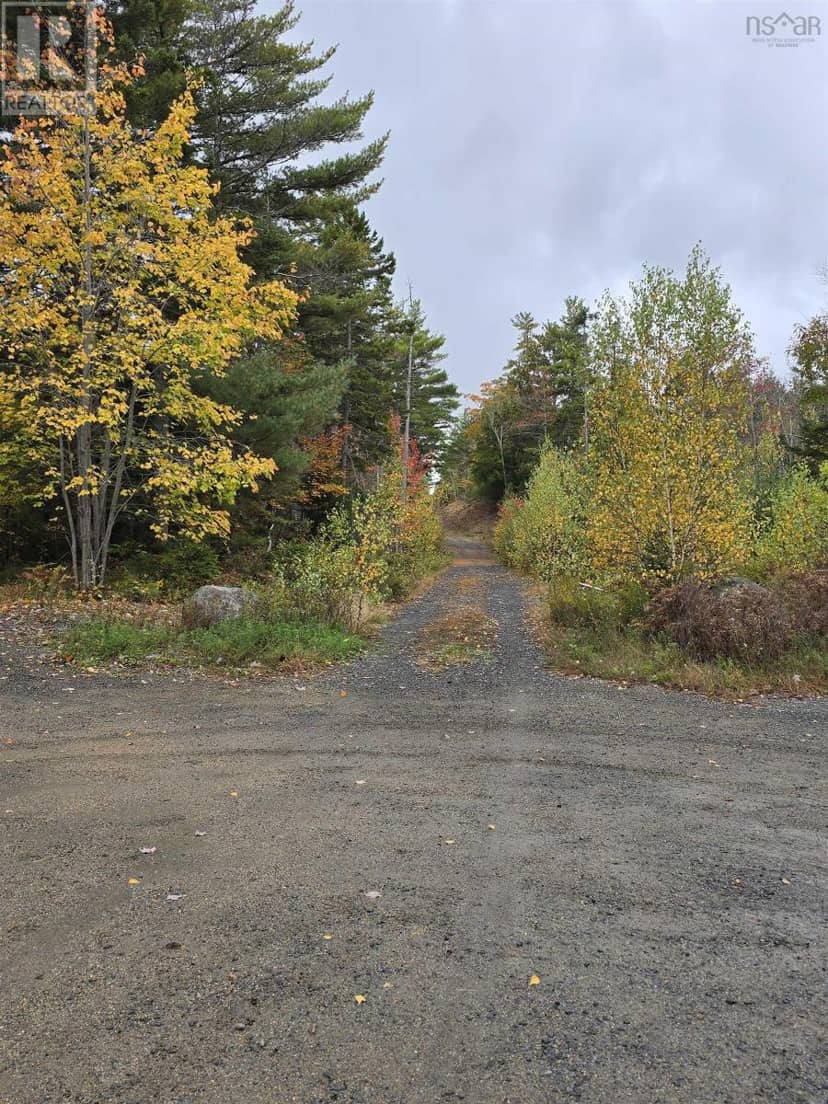Riverview Drive — photo 2 of 3