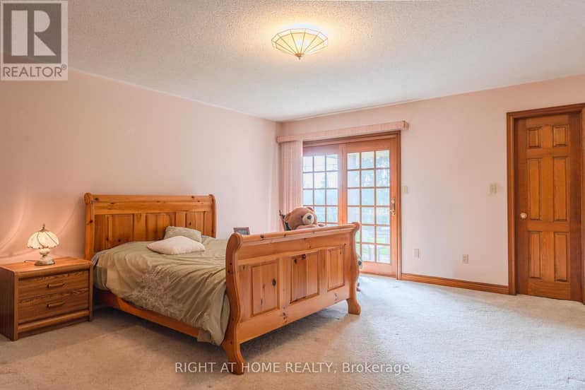 425 Golf Club Road — photo 23 of 40