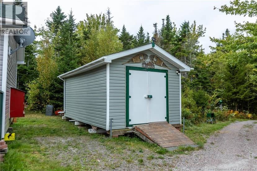 100 Hunter Lane — photo 11 of 21