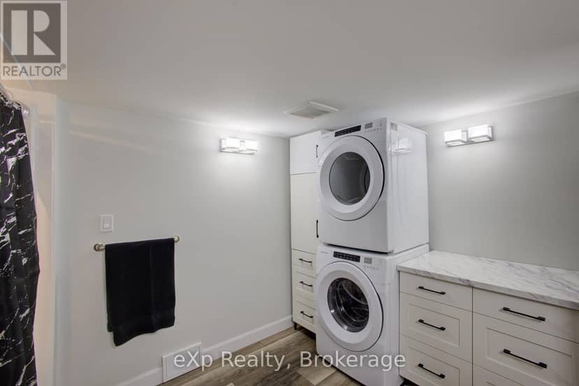 156 Sparling Street — photo 23 of 40