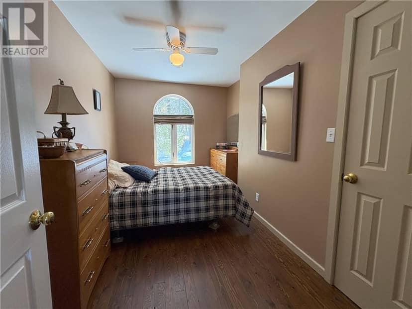 314 Perry Ave — photo 7 of 19