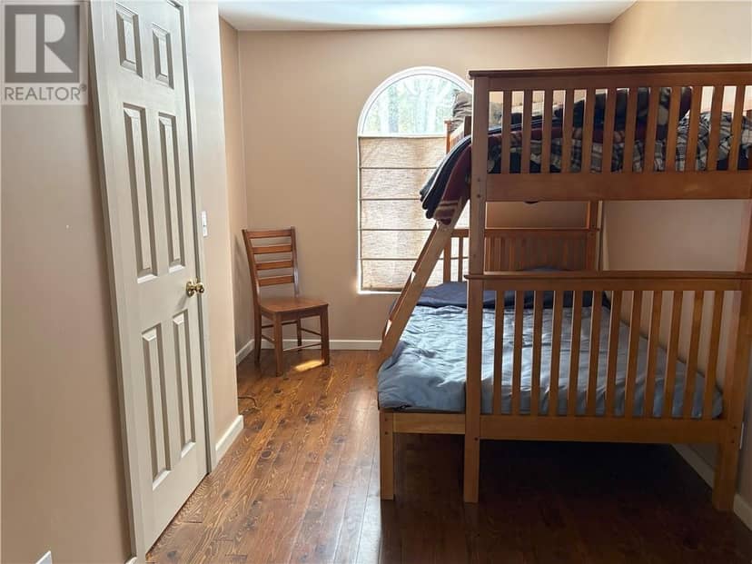 314 Perry Ave — photo 8 of 19