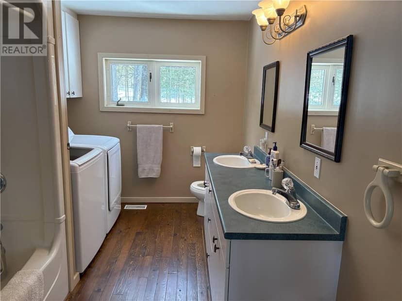 314 Perry Ave — photo 9 of 19