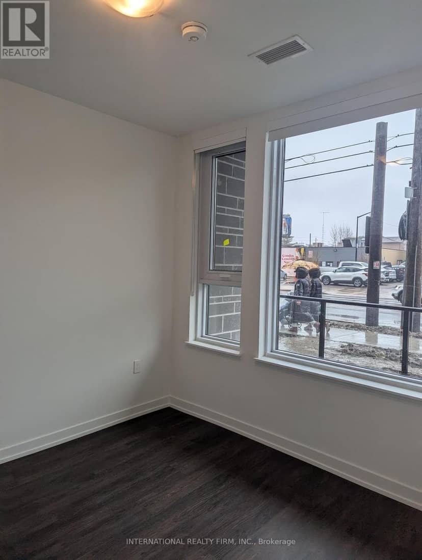 102 - 556 Marlee Avenue — photo 9 of 9
