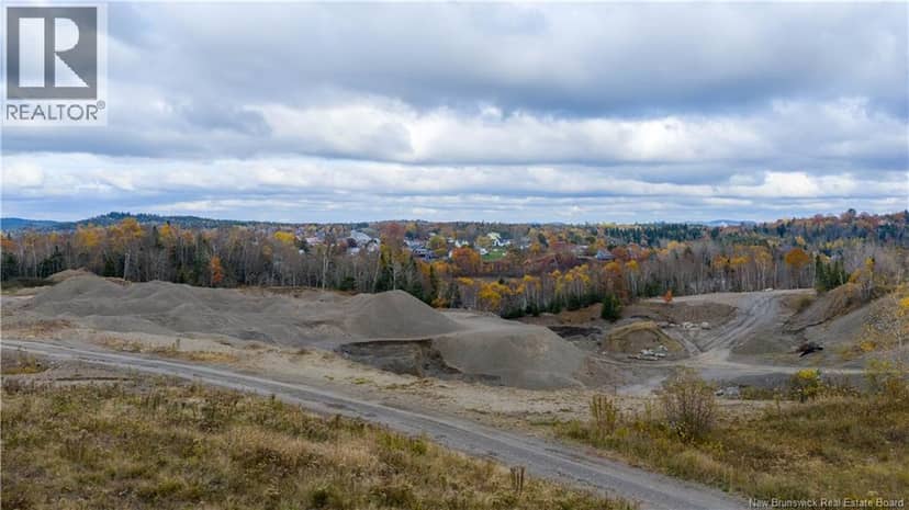 L'Etete Road — photo 12 of 28