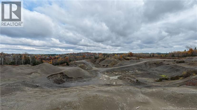 L'Etete Road — photo 16 of 28