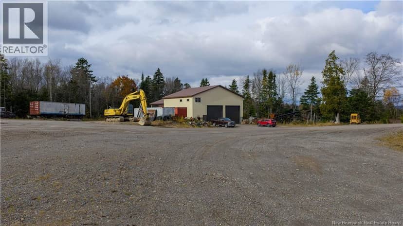L'Etete Road — photo 26 of 28