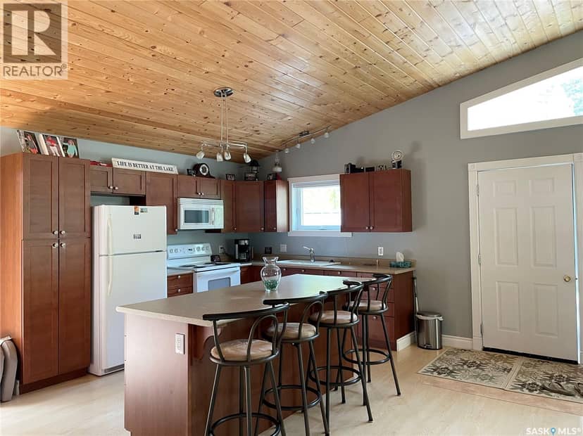 73 Makwa DRIVE — photo 2 of 19