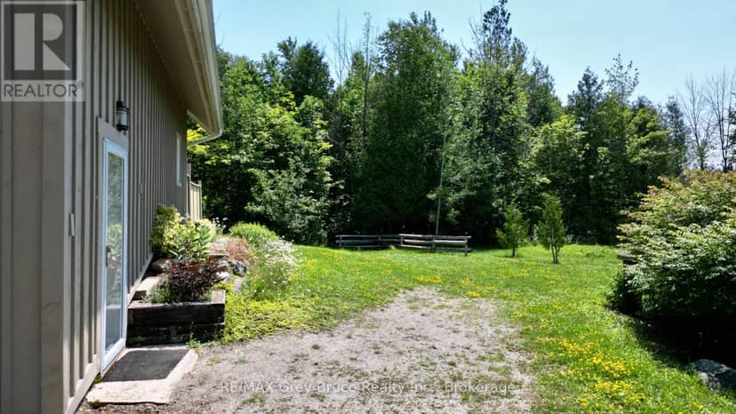 20 Maple Drive — photo 6 of 40