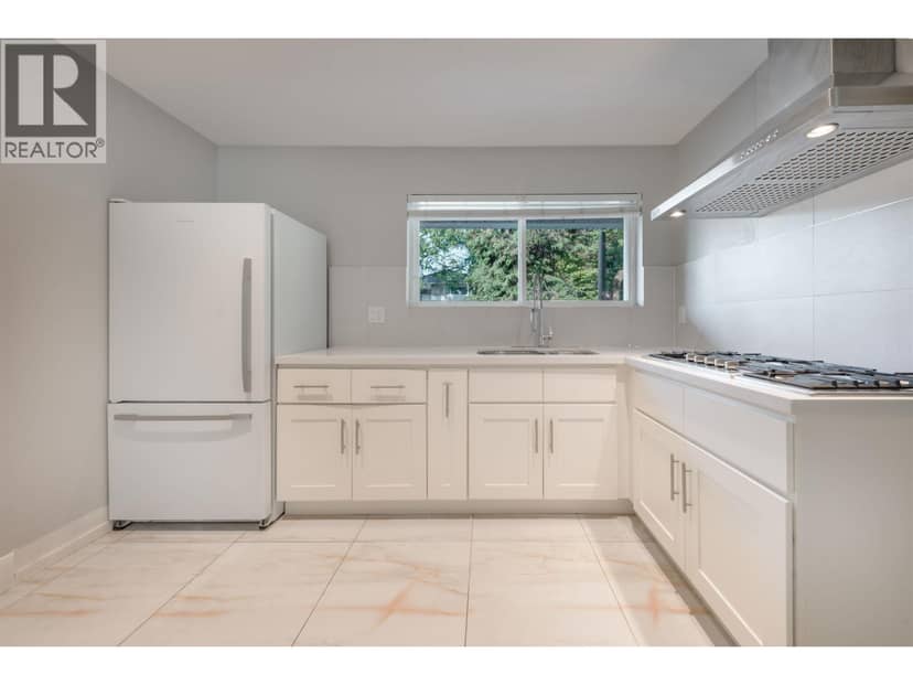 559 BOSWORTH STREET, Coquitlam, photo 8