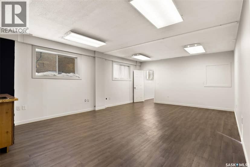 1174 Albert STREET — photo 32 of 38