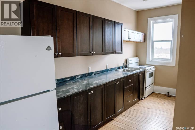 1174 Albert STREET — photo 22 of 38