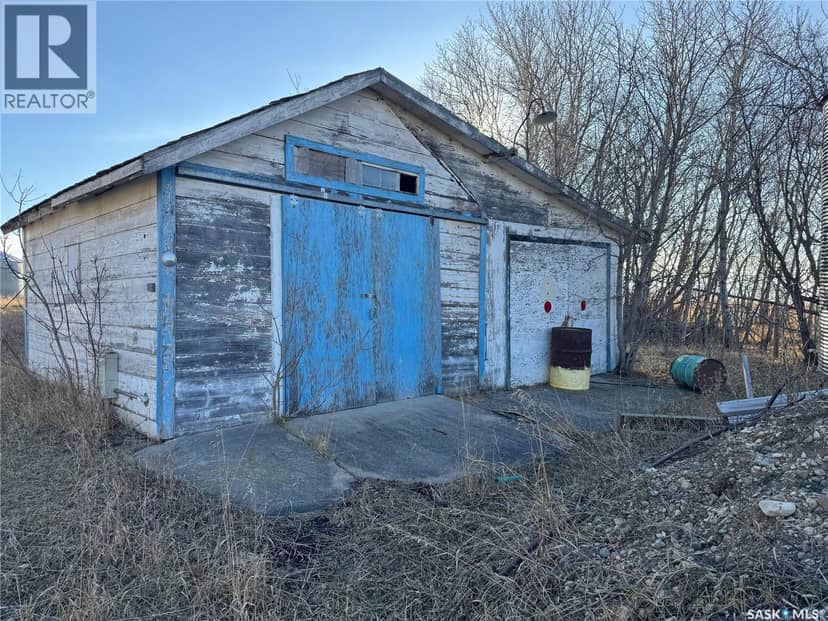 Hillview Acreage — photo 14 of 21
