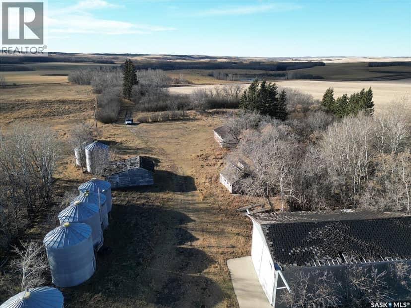 Hillview Acreage — photo 17 of 21