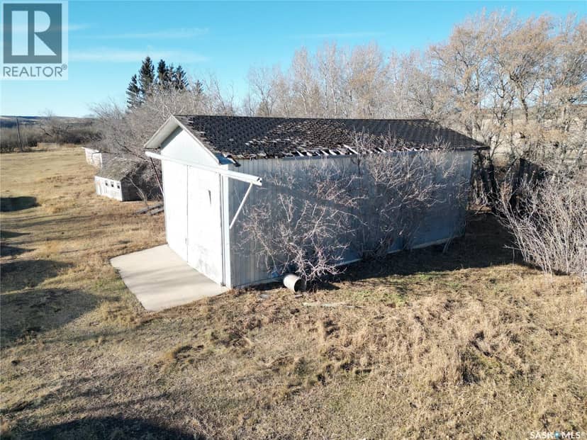 Hillview Acreage — photo 19 of 21