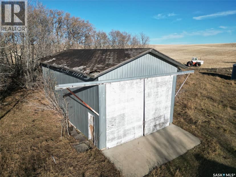 Hillview Acreage — photo 20 of 21