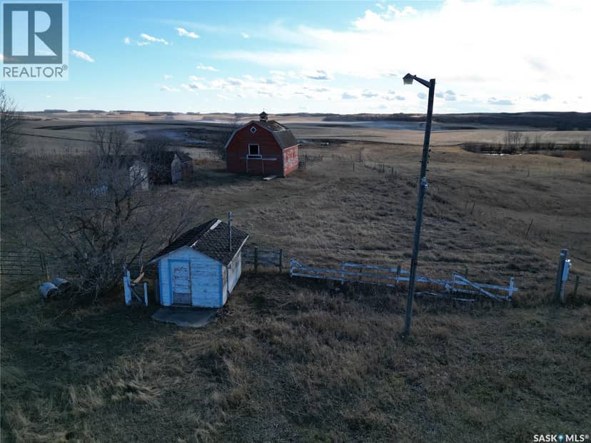 Hillview Acreage — photo 3 of 21
