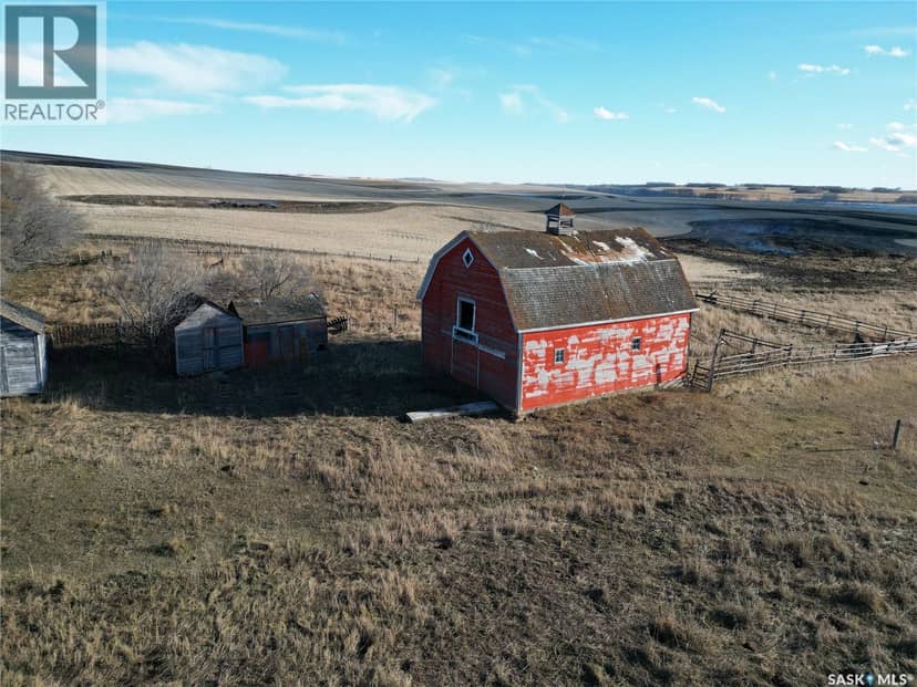 Hillview Acreage — photo 4 of 21