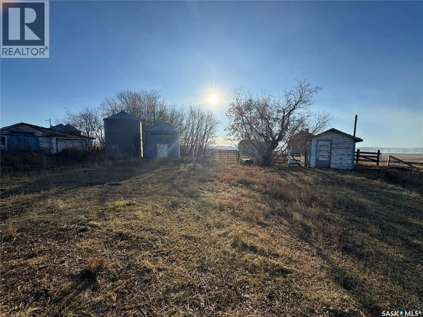 Hillview Acreage — photo 9 of 21