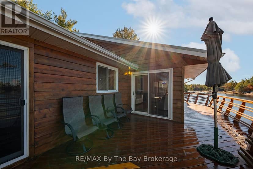 2 Island 2890 — photo 10 of 40