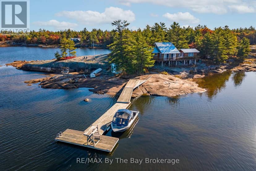 2 Island 2890 — photo 5 of 40