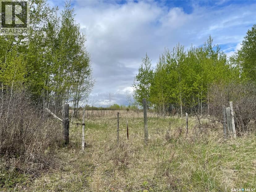 5.5km South of Dorintosh Lot 2 — photo 2 of 12
