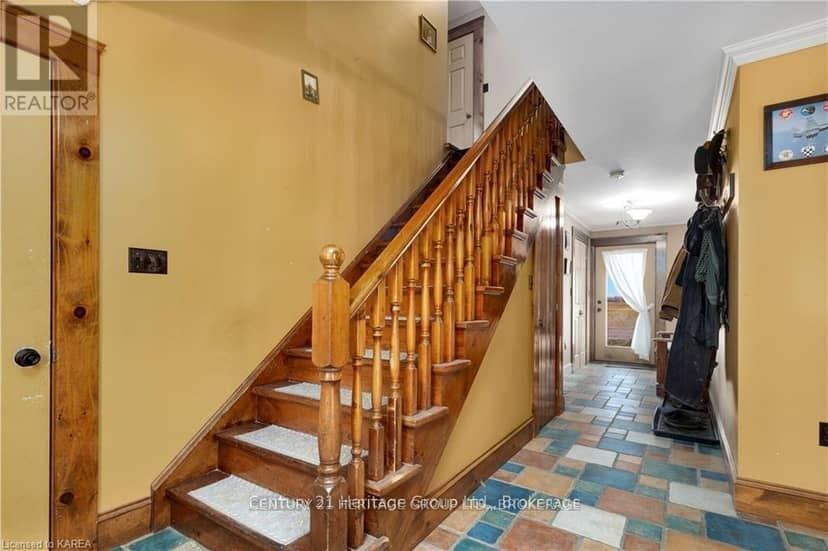 7387 County Rd 9 — photo 8 of 40