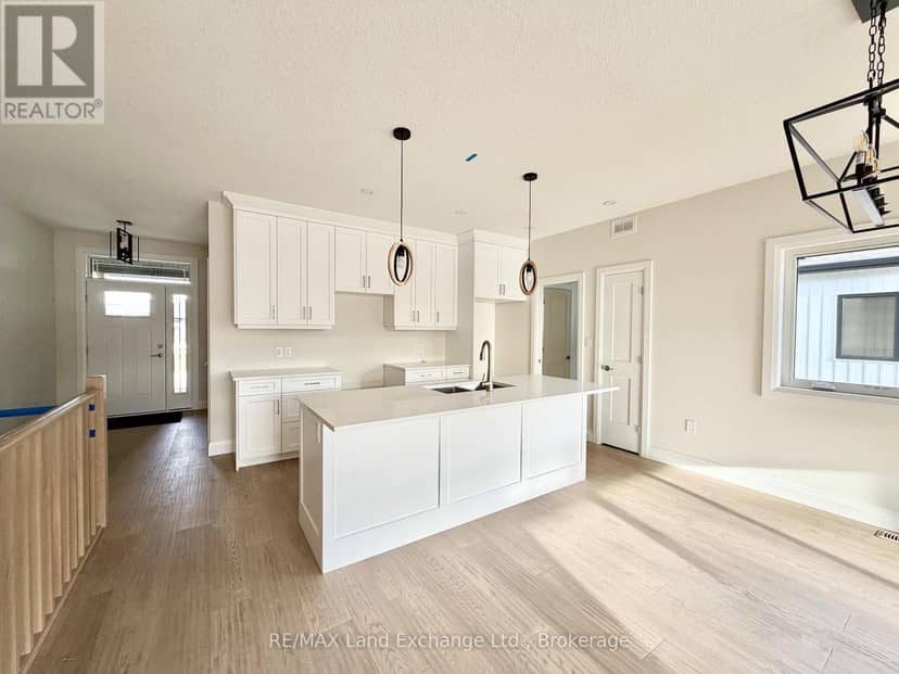 155 Westlinks Drive — photo 2 of 15