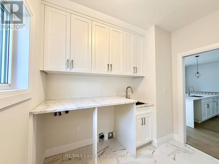 155 Westlinks Drive — photo 4 of 15