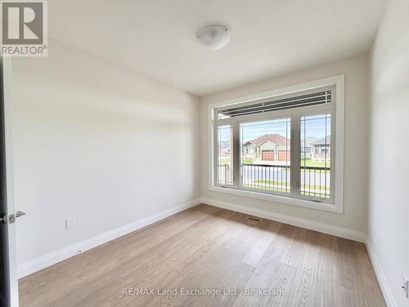 155 Westlinks Drive — photo 5 of 15