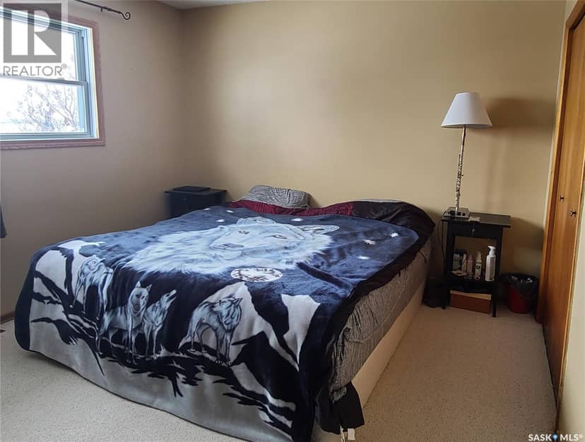 46 Newcombe STREET — photo 15 of 27