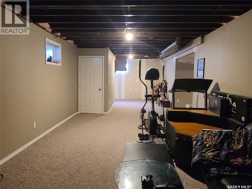 46 Newcombe STREET — photo 24 of 27