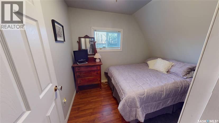 910 17th AVENUE — photo 32 of 40