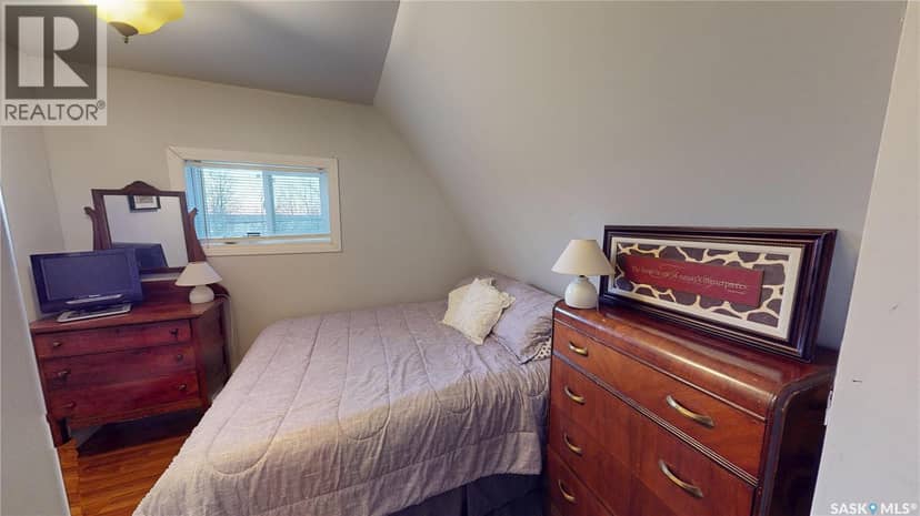 910 17th AVENUE — photo 33 of 40