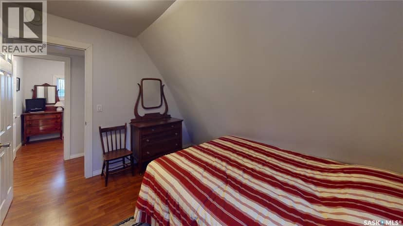 910 17th AVENUE — photo 39 of 40