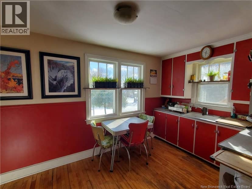 35 Parr Street — photo 4 of 25