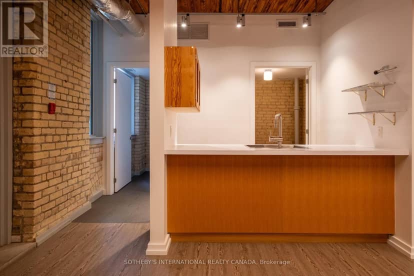 18 Gloucester Lane — photo 40 of 40