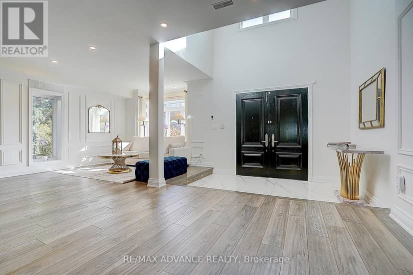32 Brookfield Road — photo 2 of 40