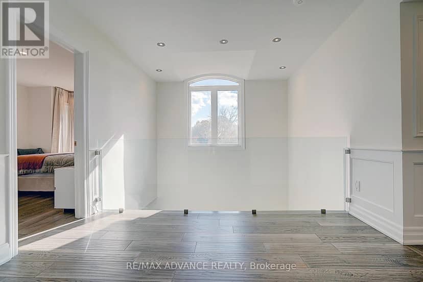 32 Brookfield Road — photo 25 of 40