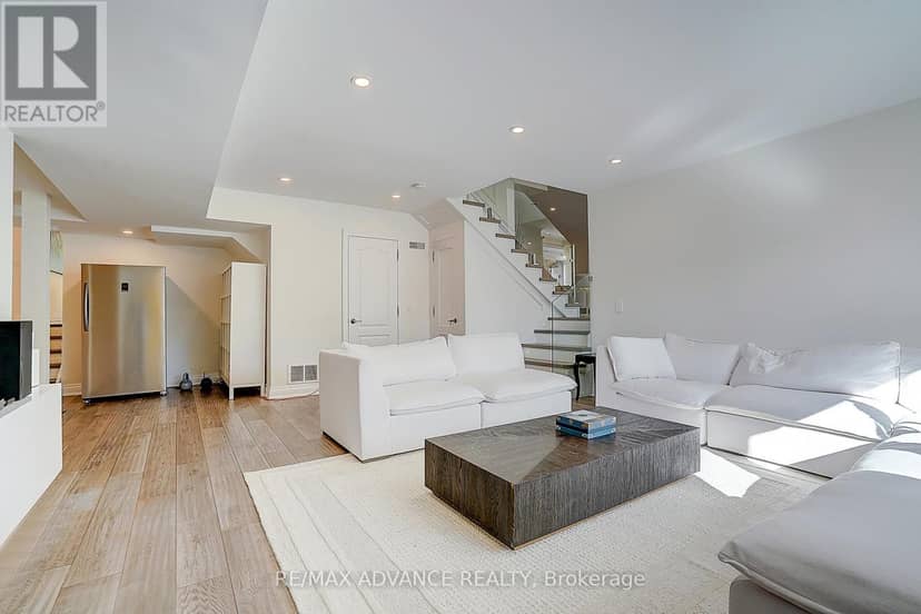 32 Brookfield Road — photo 19 of 40