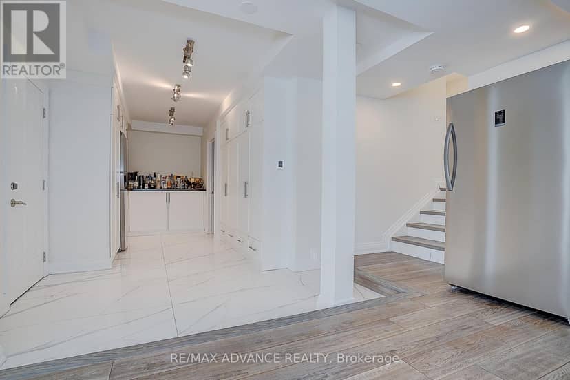 32 Brookfield Road — photo 21 of 40