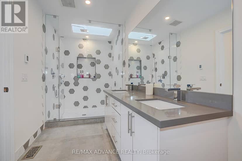 32 Brookfield Road — photo 34 of 40